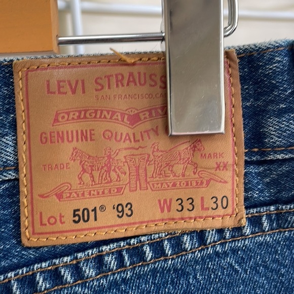 Levi's - 501 '93 - 90s Style - Med Wash - Straight Leg - 33x30 - Picture 9 of 12